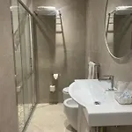 Tritone Отель