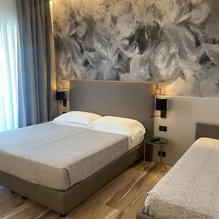 Szálloda Tritone 3*