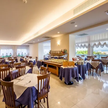 Hotel Tritone Caorle
