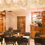 Hotel Tritone