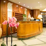 Tritone Hotel 3*