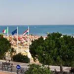 Tritone Hotel