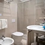Tritone Otel