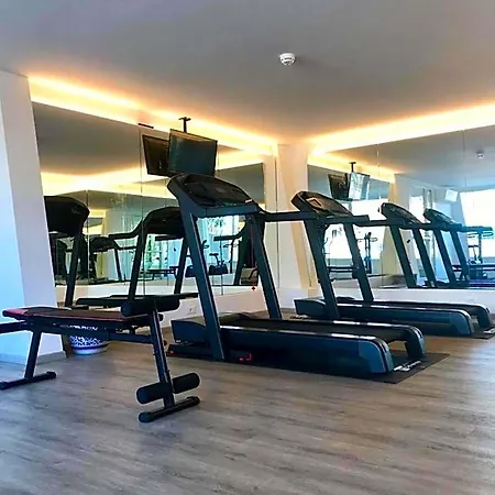 Tritone 3* كاوْرلي